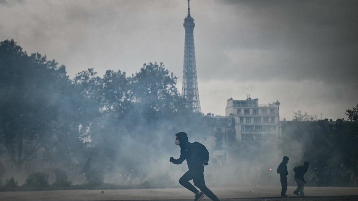 Estudiantes franceses vuelven a las calles  contra el alto costo de vida