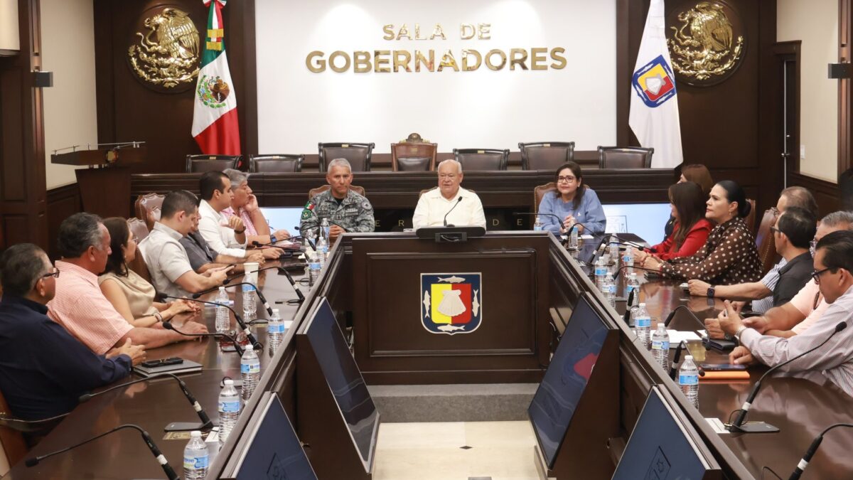 Acuerda Gobierno de BCS comodato por 30 años de predio a la Guardia Nacional y donación de inmuebles para salud