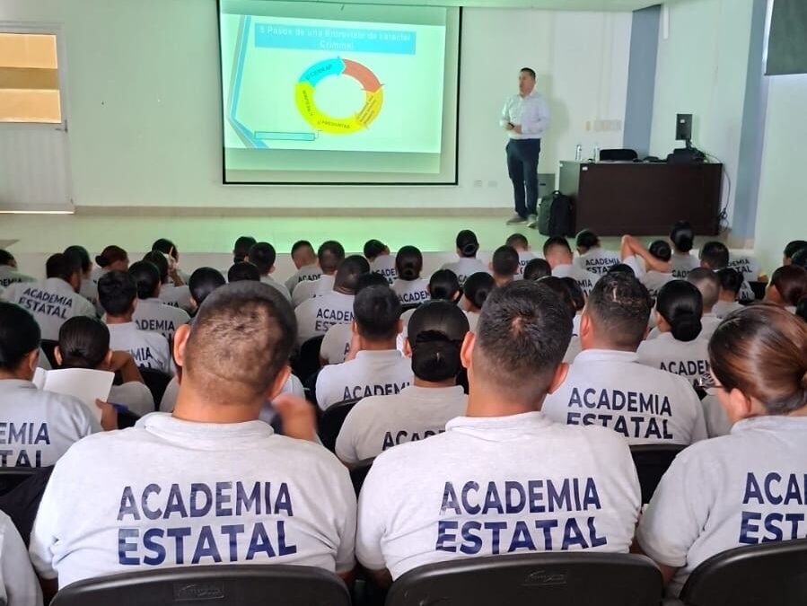 Capacitan a 178 cadetes de BCS en técnicas de investigación e inteligencia