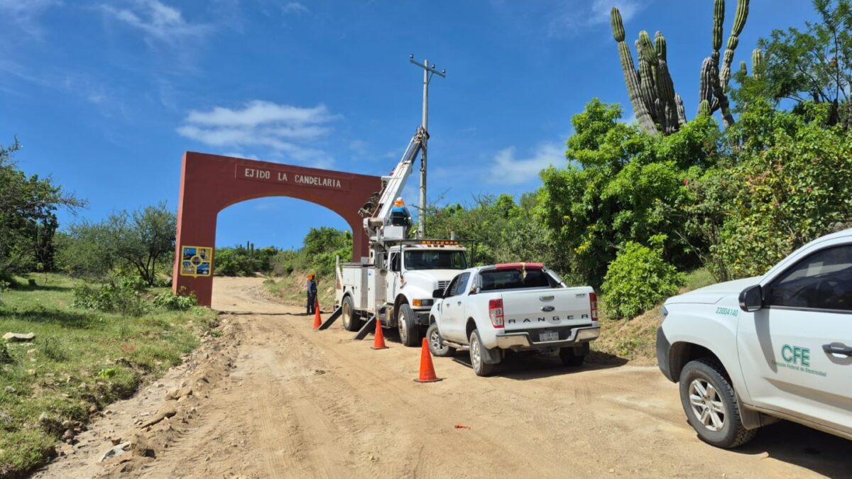 Avanzan obras de electrificación en La Candelaria y Puerto Chale, con inversión superior a 66.92 mdp