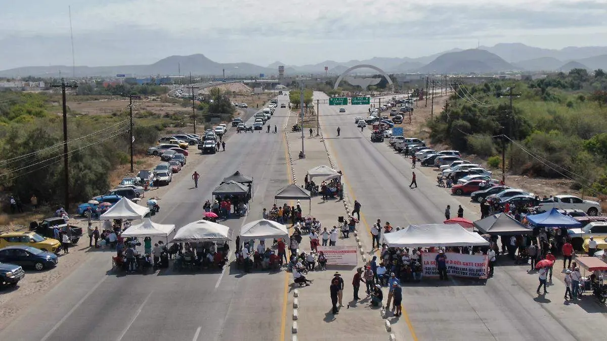 “Evitar bloqueos carreteros” pide el Gobernador a trabajadores del IMSS