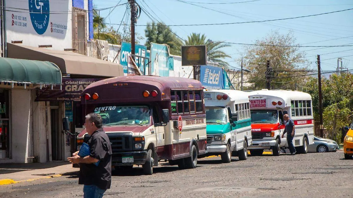 Aprueban alza de tarifas en el transporte de La Paz