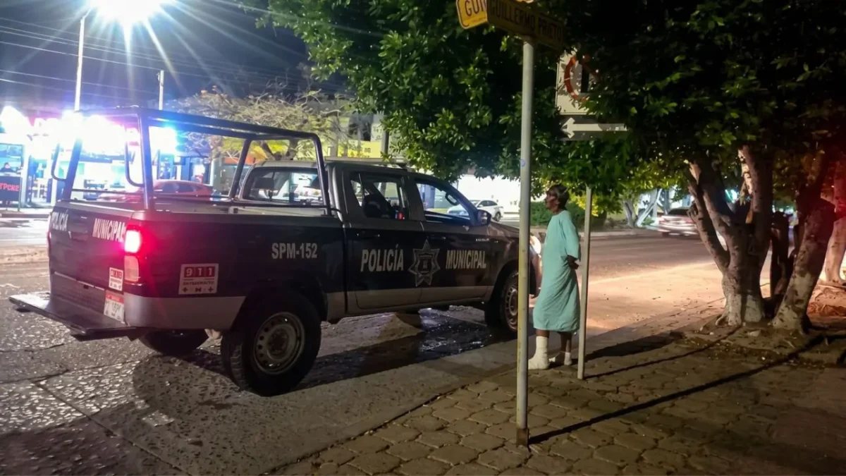 Paciente del IMSS en La Paz se escapa en bata porque se cansó de esperar para ser atendido